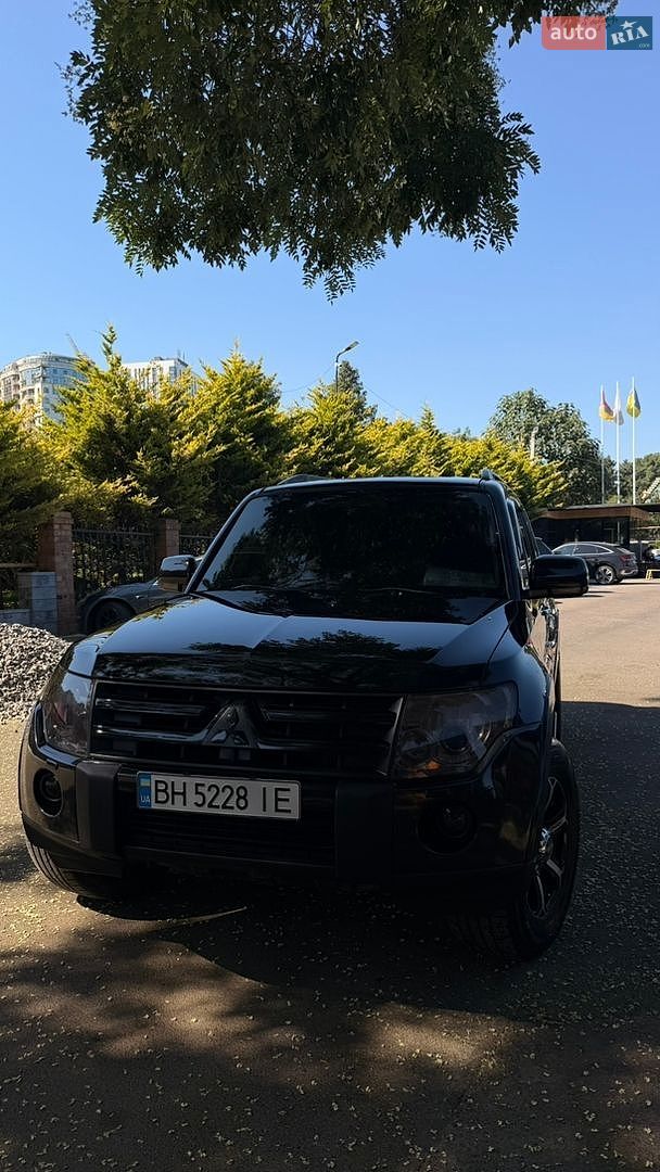 Mitsubishi Pajero Wagon 2008 VIN JMYLYV98W8J001600 фото оголошення 7 з 9