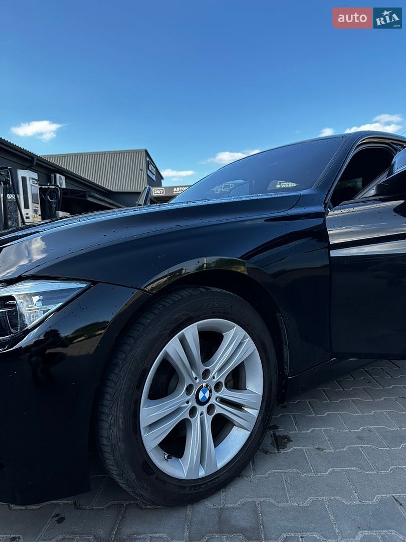 BMW 3 Series 2016 VIN WBA8E3G51GNT80483 фото оголошення 3 з 28