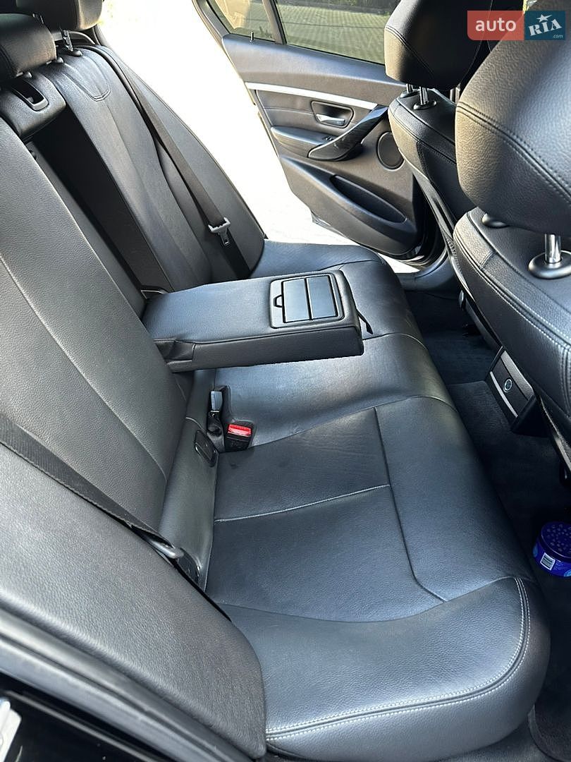 BMW 3 Series 2016 VIN WBA8E3G51GNT80483 фото оголошення 10 з 28