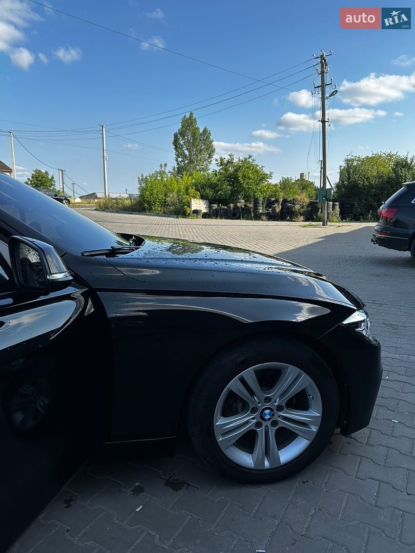 BMW 3 Series 2016 VIN WBA8E3G51GNT80483 фото оголошення 18 з 28