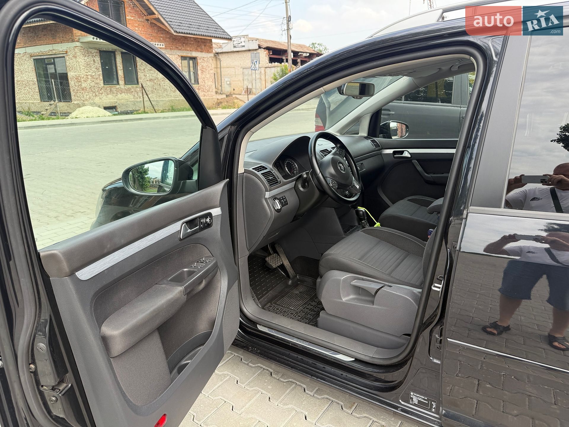 Volkswagen Touran 2015 VIN WVGZZZ1TZFW088825 фото оголошення 16 з 39