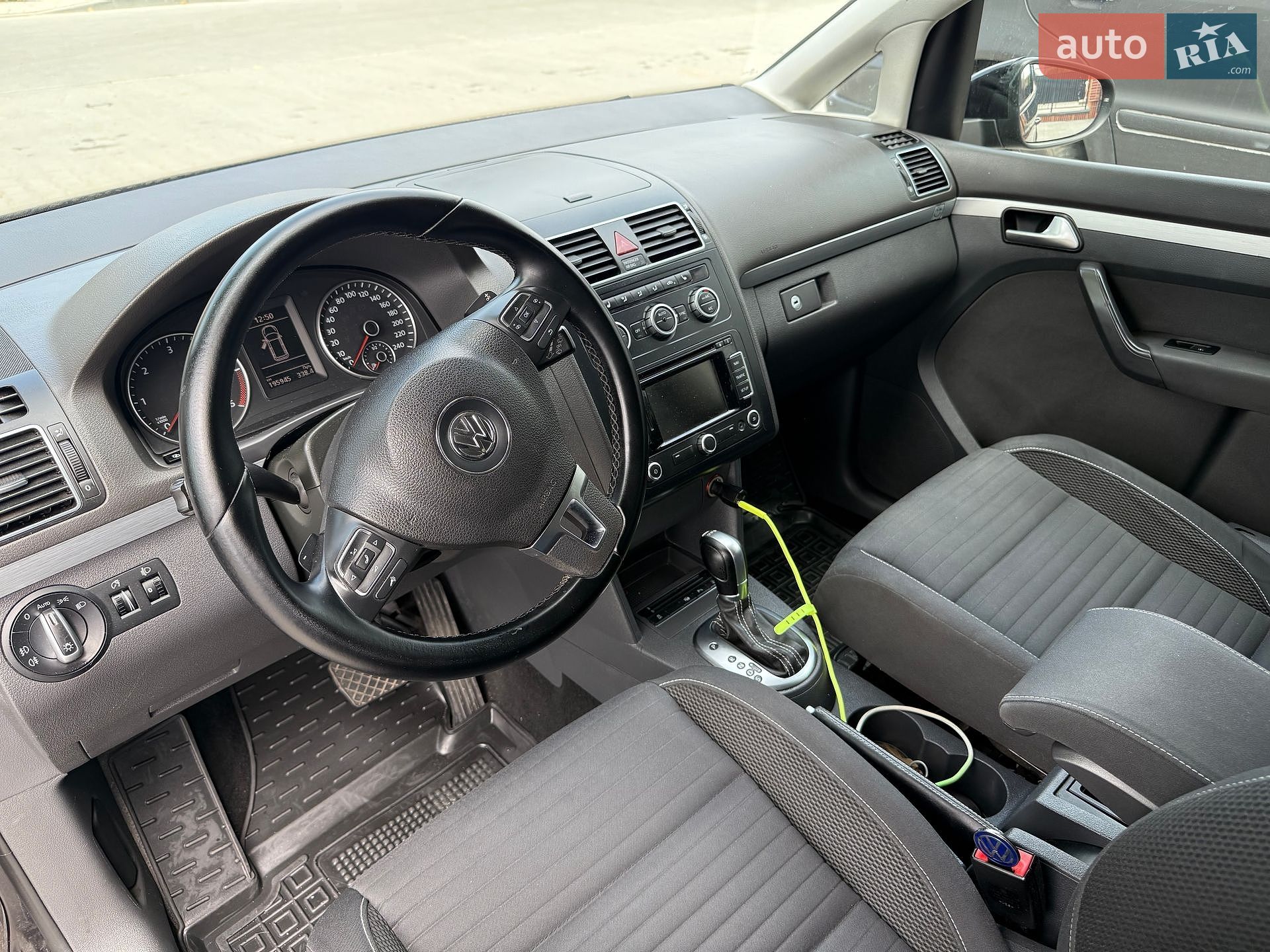 Volkswagen Touran 2015 VIN WVGZZZ1TZFW088825 фото оголошення 18 з 39