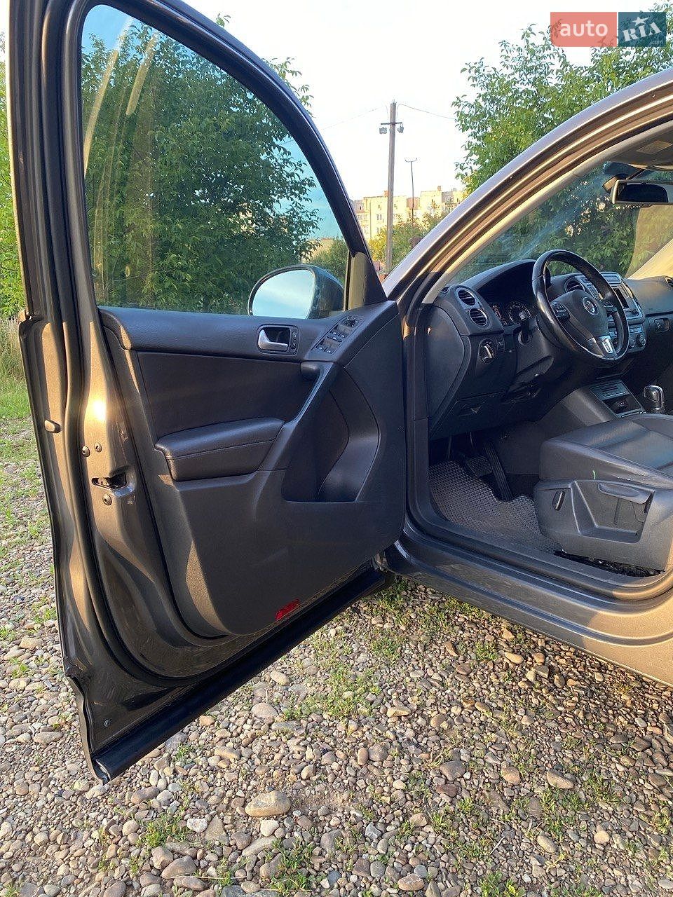 Volkswagen Tiguan 2015 VIN WVGAV7AX5GW543423 фото оголошення 10 з 14