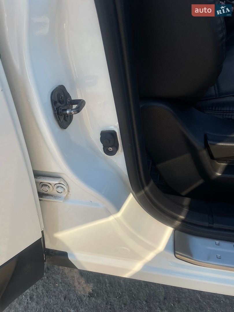 Nissan Qashqai 2012 VIN SJNFCAJ10U2549886 фото оголошення 12 з 13