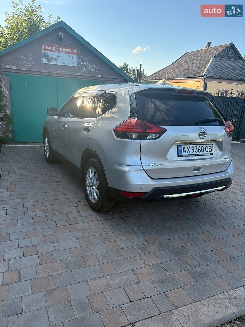 Nissan X-Trail 2017 VIN JN1TCAT32U0113137 фото оголошення 2 з 14