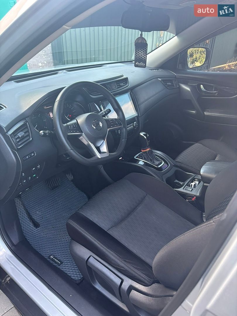 Nissan X-Trail 2017 VIN JN1TCAT32U0113137 фото оголошення 4 з 14