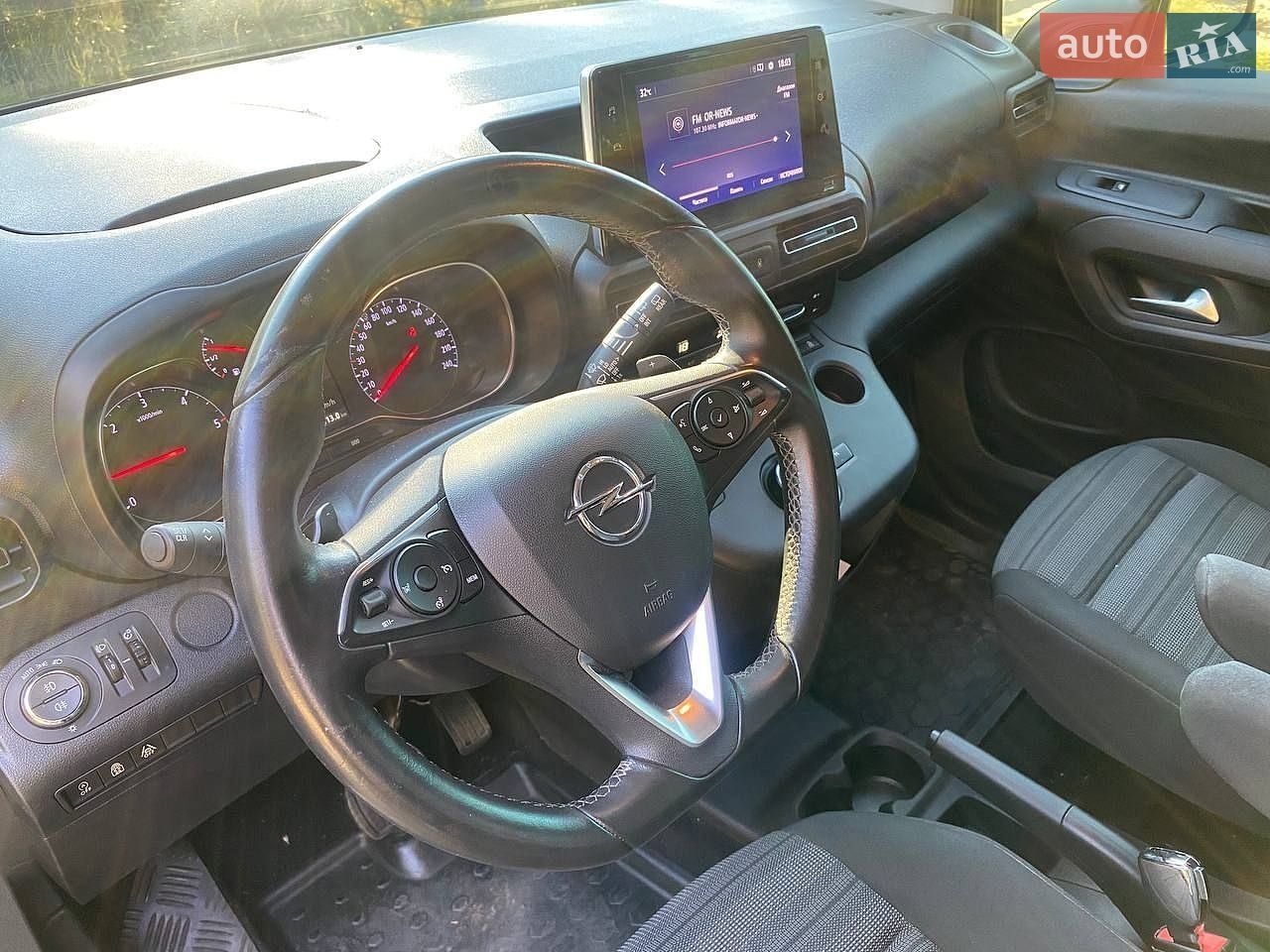 Opel Combo Life 2018 VIN W0VECYHZRKJ542406 фото оголошення 28 з 45