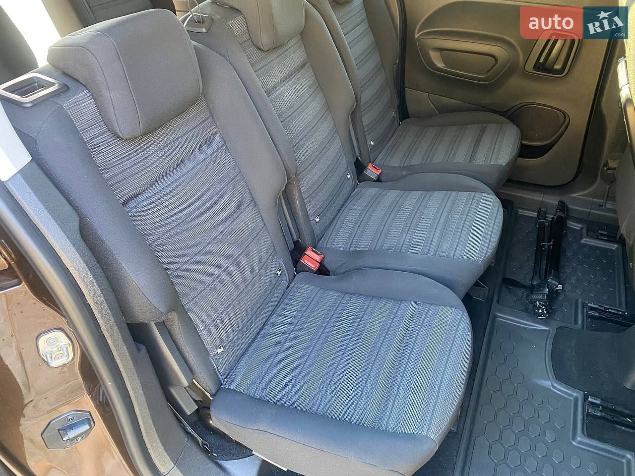 Opel Combo Life 2018 VIN W0VECYHZRKJ542406 фото оголошення 34 з 45