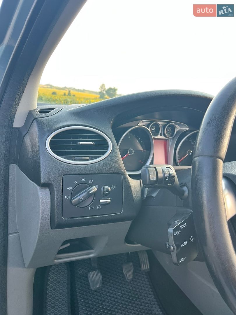 Ford Focus 2010 VIN WF0SXXGCDSAL38782 фото оголошення 18 з 26