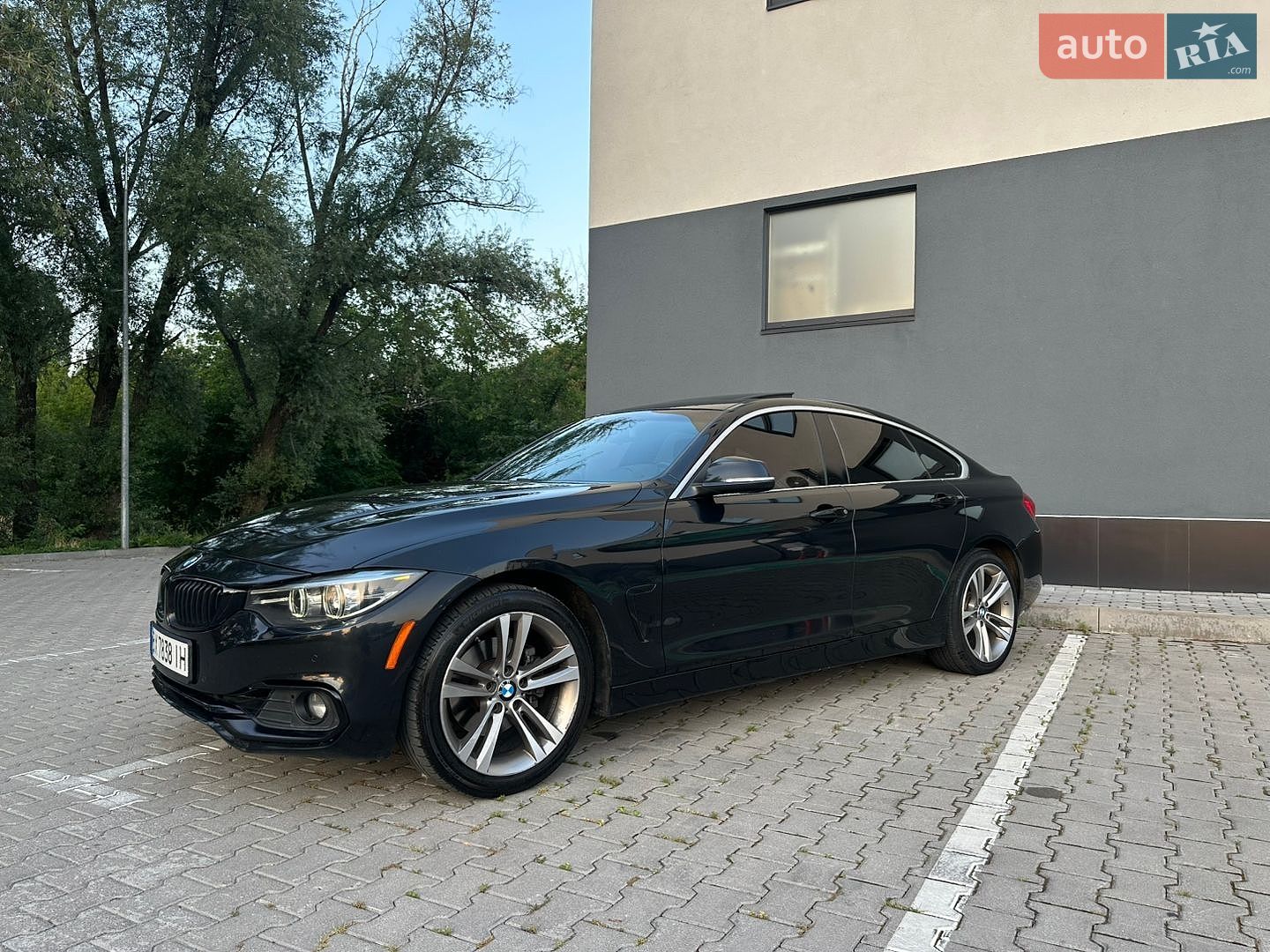 BMW 4 Series Gran Coupe 2017 VIN WBA4J3C53JBG96236 фото оголошення 4 з 11