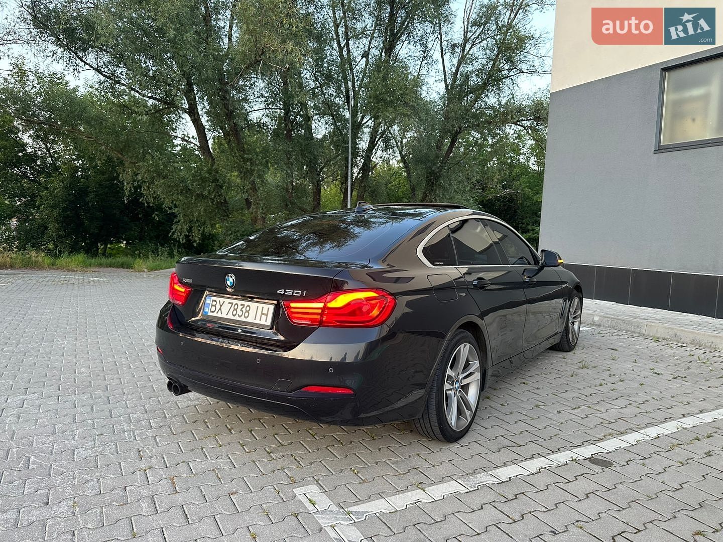BMW 4 Series Gran Coupe 2017 VIN WBA4J3C53JBG96236 фото оголошення 9 з 11