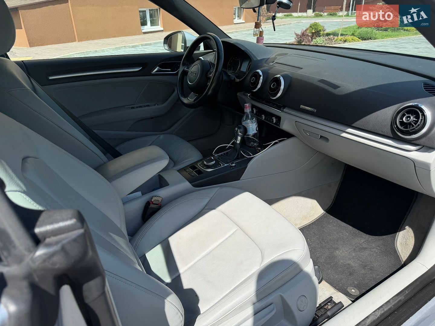 Audi A3 2016 VIN WAU78LFF7G1086932 фото оголошення 4 з 11