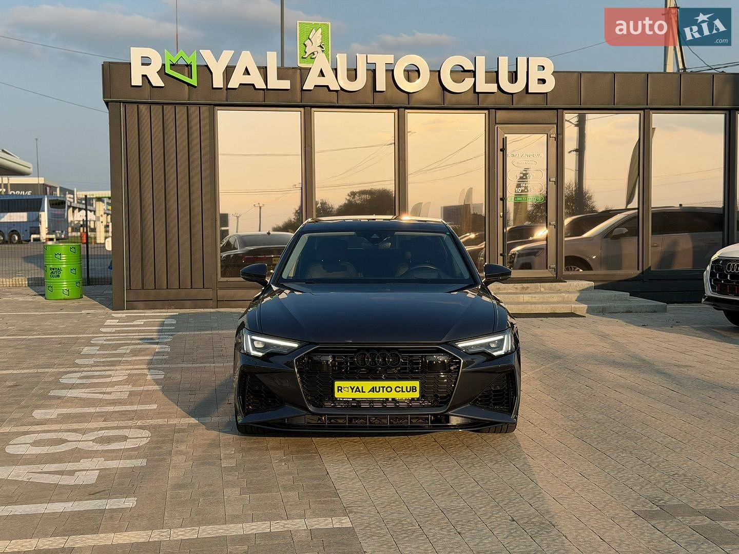 Audi A6 2022 VIN WAUZZZF24NN054449 фото оголошення 2 з 30
