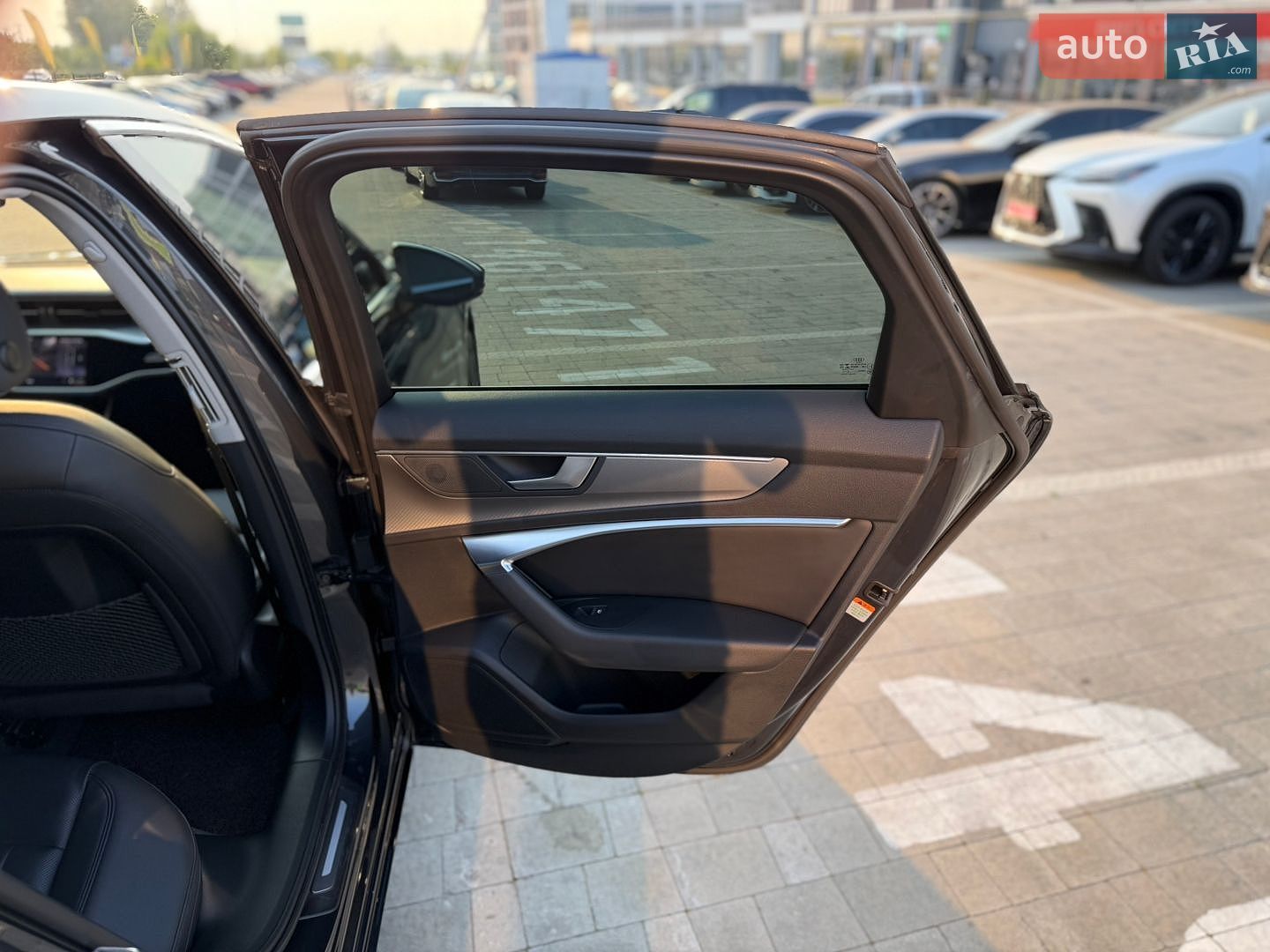 Audi A6 2022 VIN WAUZZZF24NN054449 фото оголошення 25 з 30