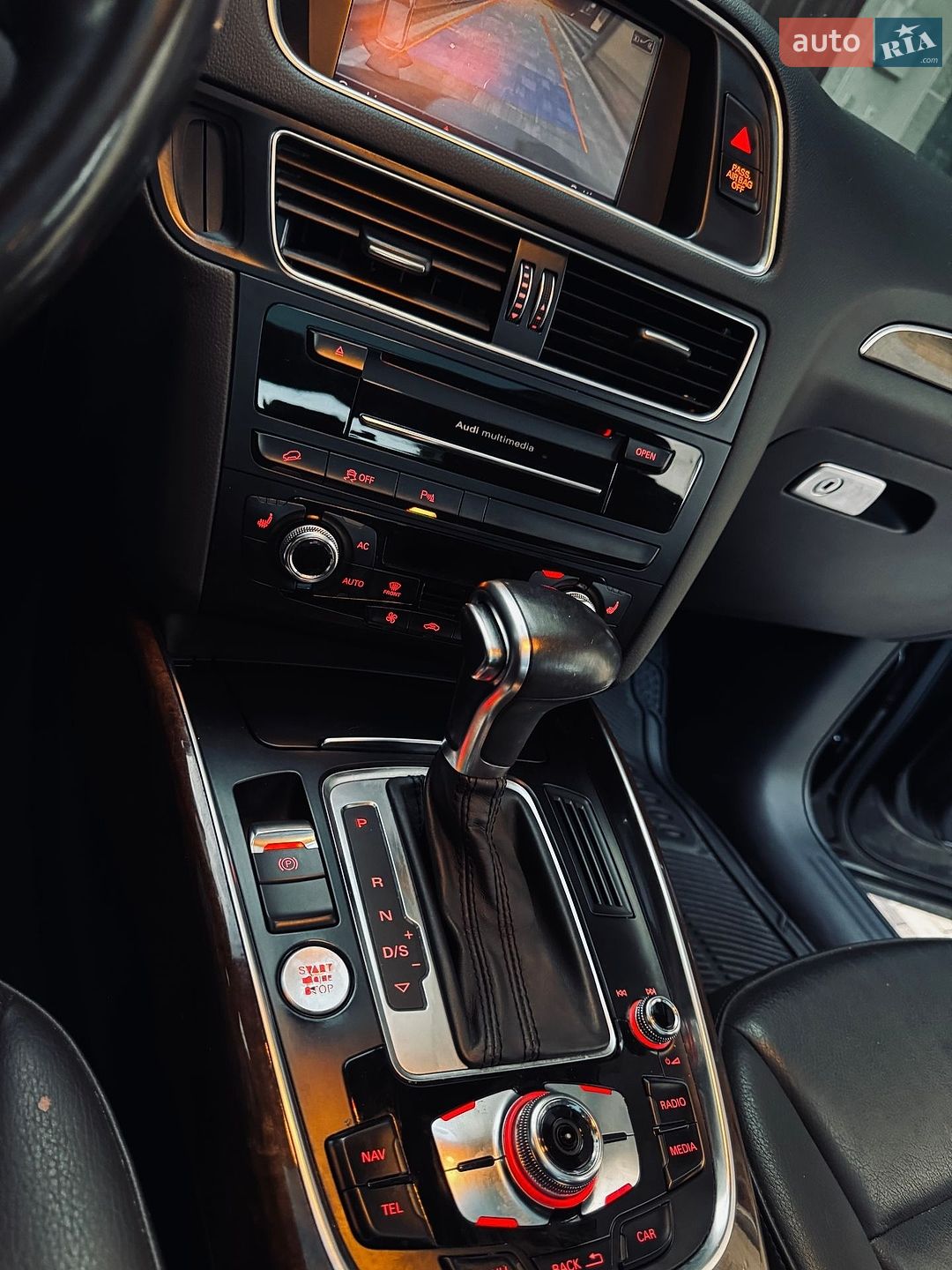 Audi Q5 2013 VIN WA1LFAFP3DA050066 фото оголошення 5 з 85