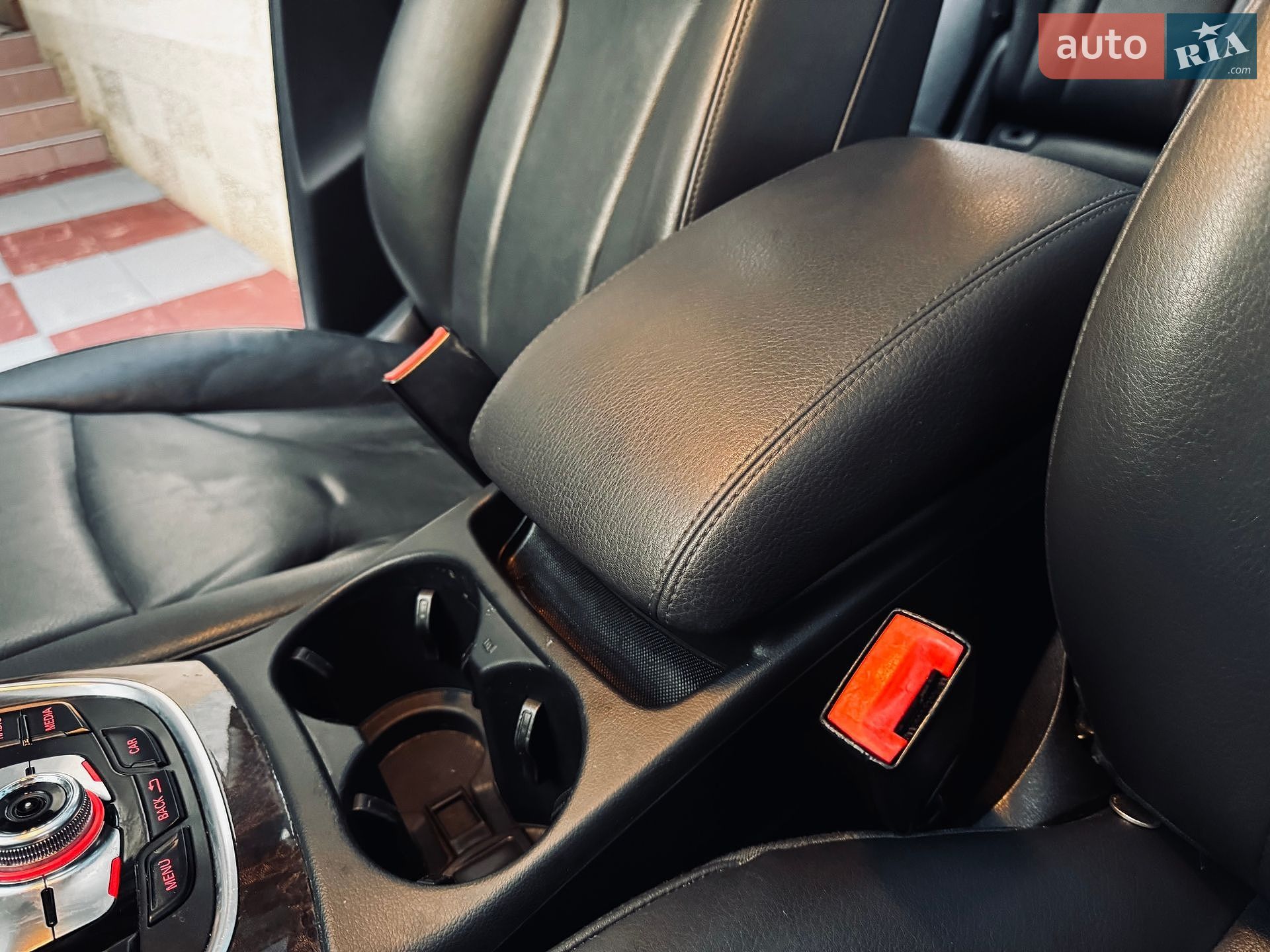 Audi Q5 2013 VIN WA1LFAFP3DA050066 фото оголошення 8 з 85