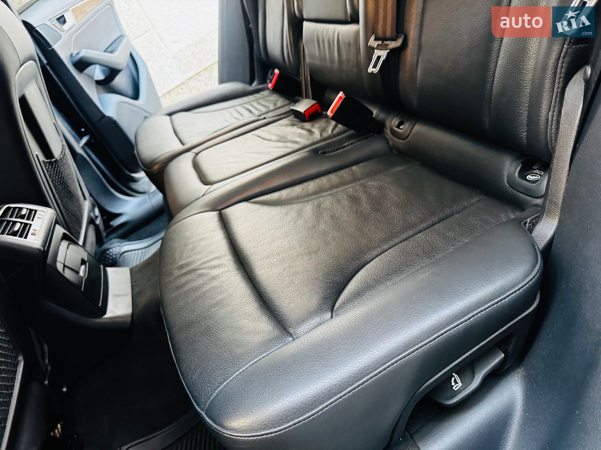 Audi Q5 2013 VIN WA1LFAFP3DA050066 фото оголошення 10 з 85