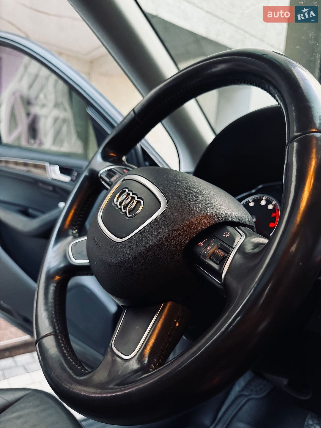 Audi Q5 2013 VIN WA1LFAFP3DA050066 фото оголошення 23 з 85