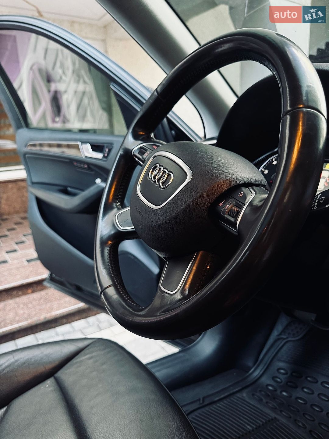 Audi Q5 2013 VIN WA1LFAFP3DA050066 фото оголошення 26 з 85