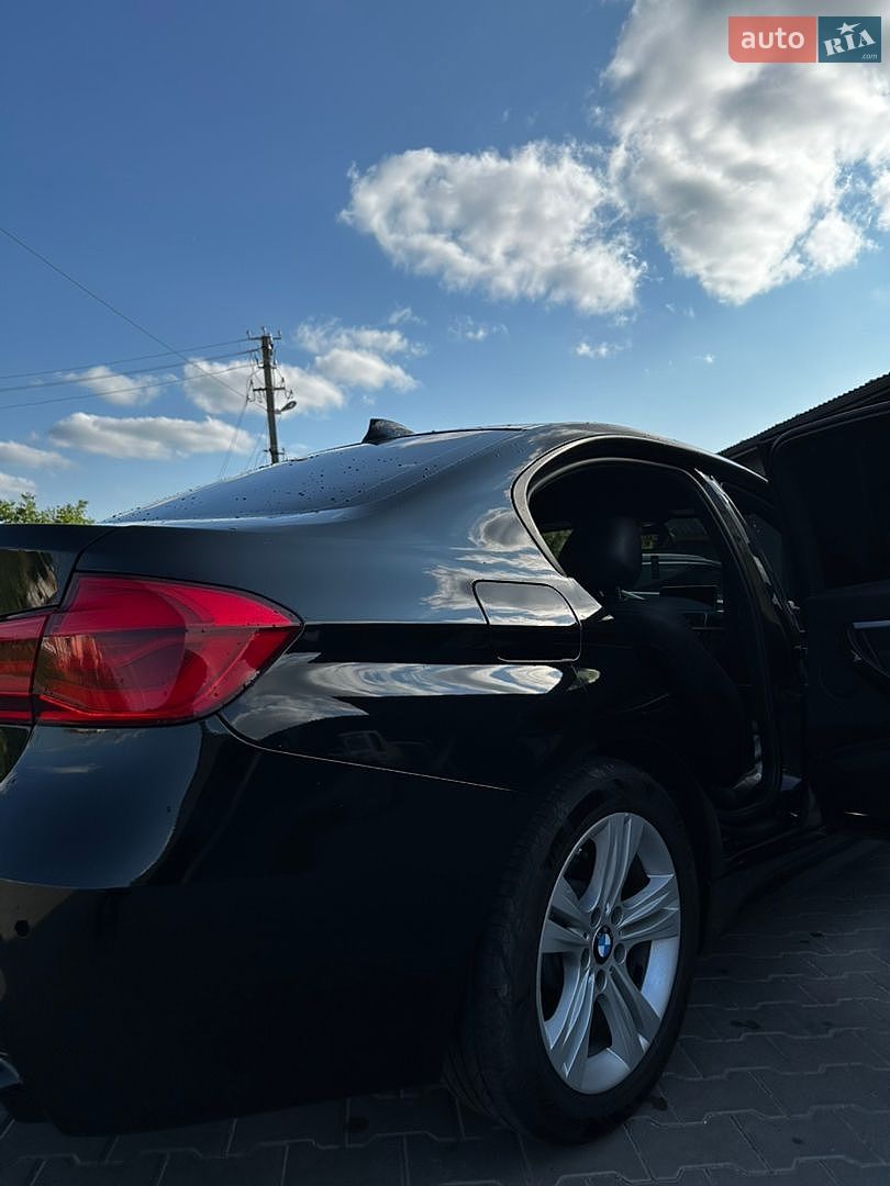 BMW 3 Series 2016 VIN WBA8E3G51GNT80483 фото оголошення 7 з 28
