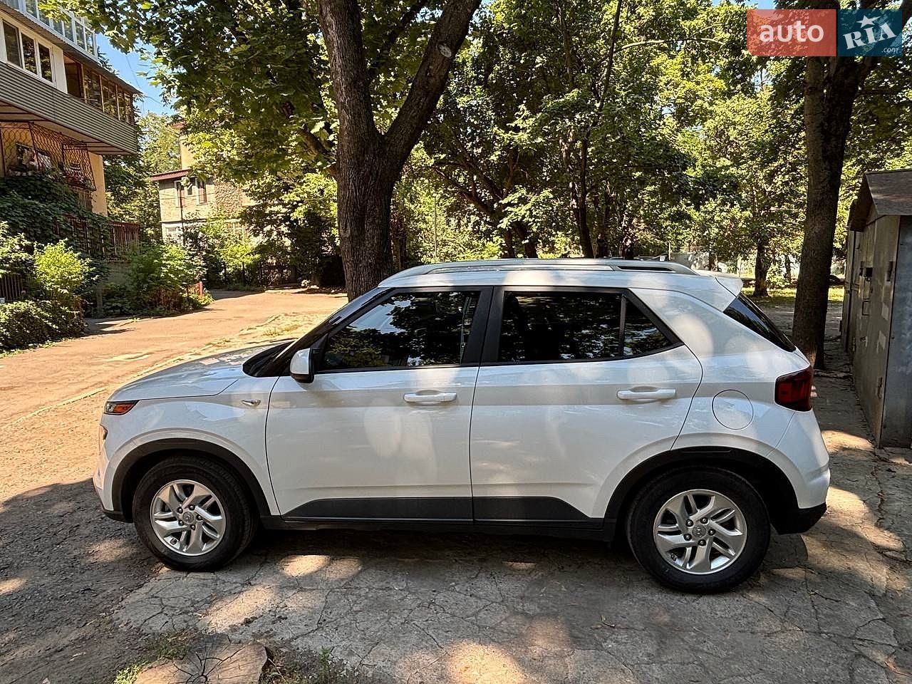 Hyundai Venue 2019 VIN KMHRC8A31LU019087 фото оголошення 3 з 21