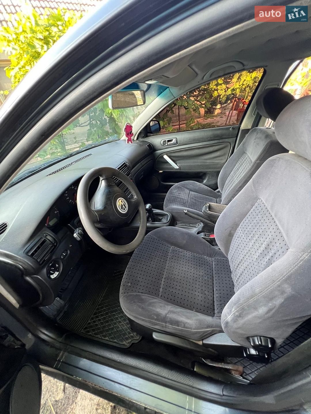 Volkswagen Passat 1999 VIN WVWZZZ3BZXE455163 фото оголошення 4 з 21