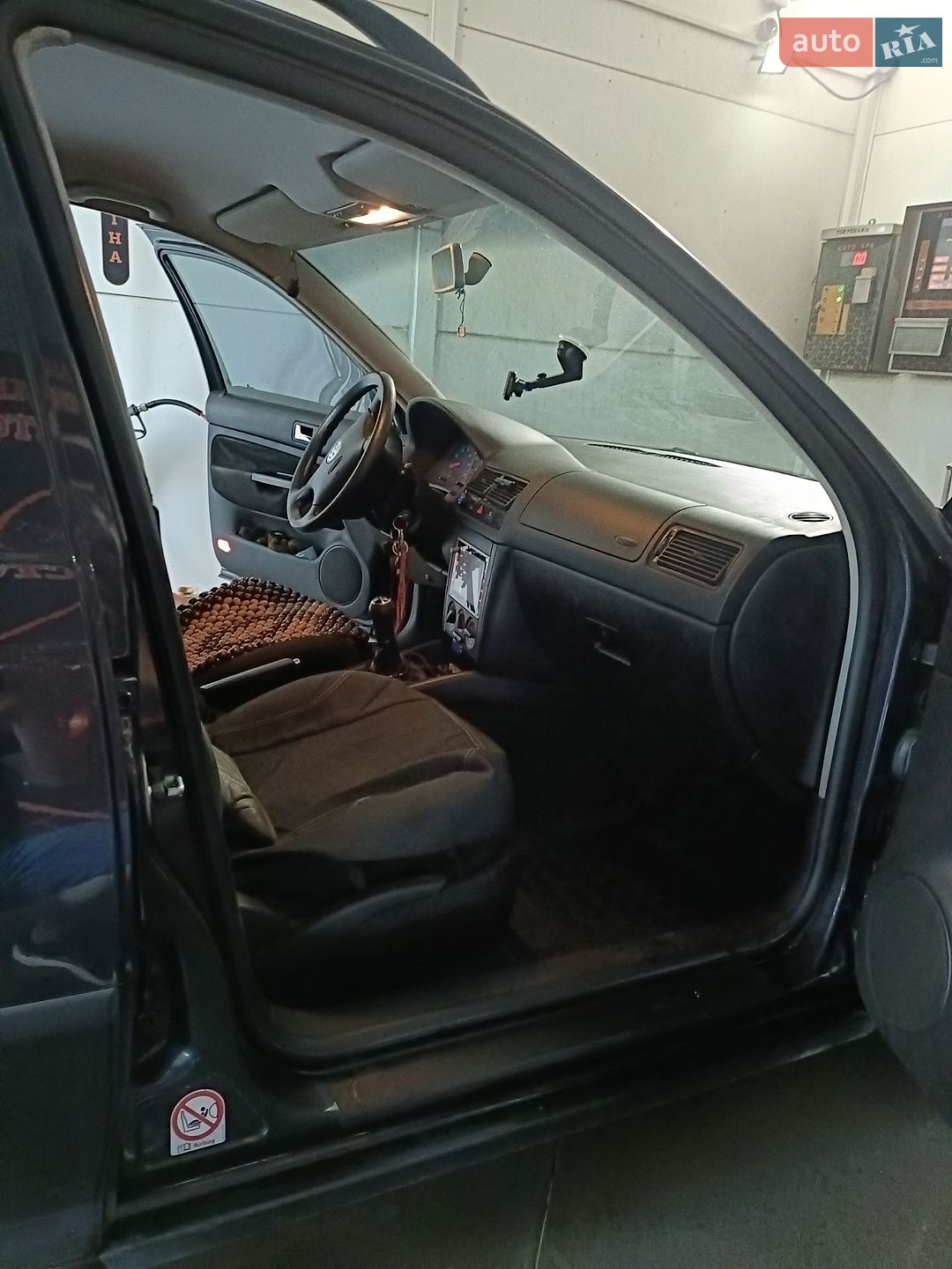 Volkswagen Golf 2001 VIN WVWZZZ1JZ2W061147 фото оголошення 12 з 13