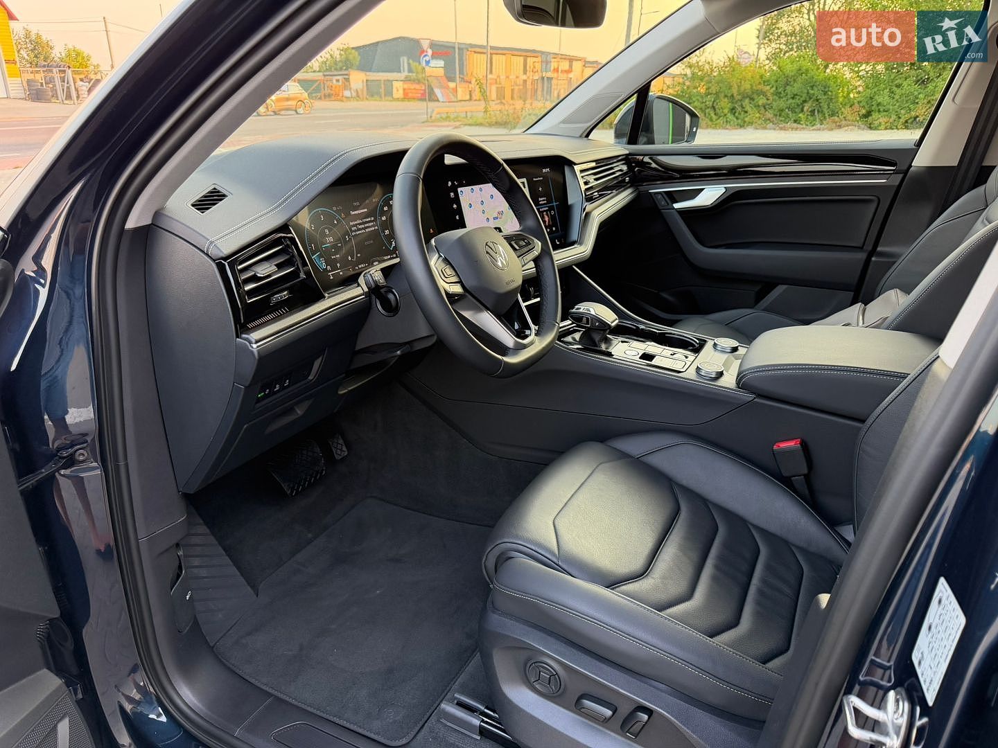 Volkswagen Touareg 2025 VIN WVGZZZCR1SD008336 фото оголошення 33 з 34