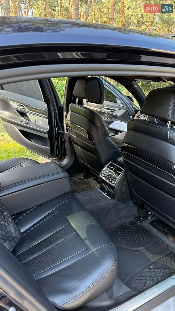 BMW 7 Series 2019 VIN WBA7T2C09LCD64580 фото оголошення 19 з 26