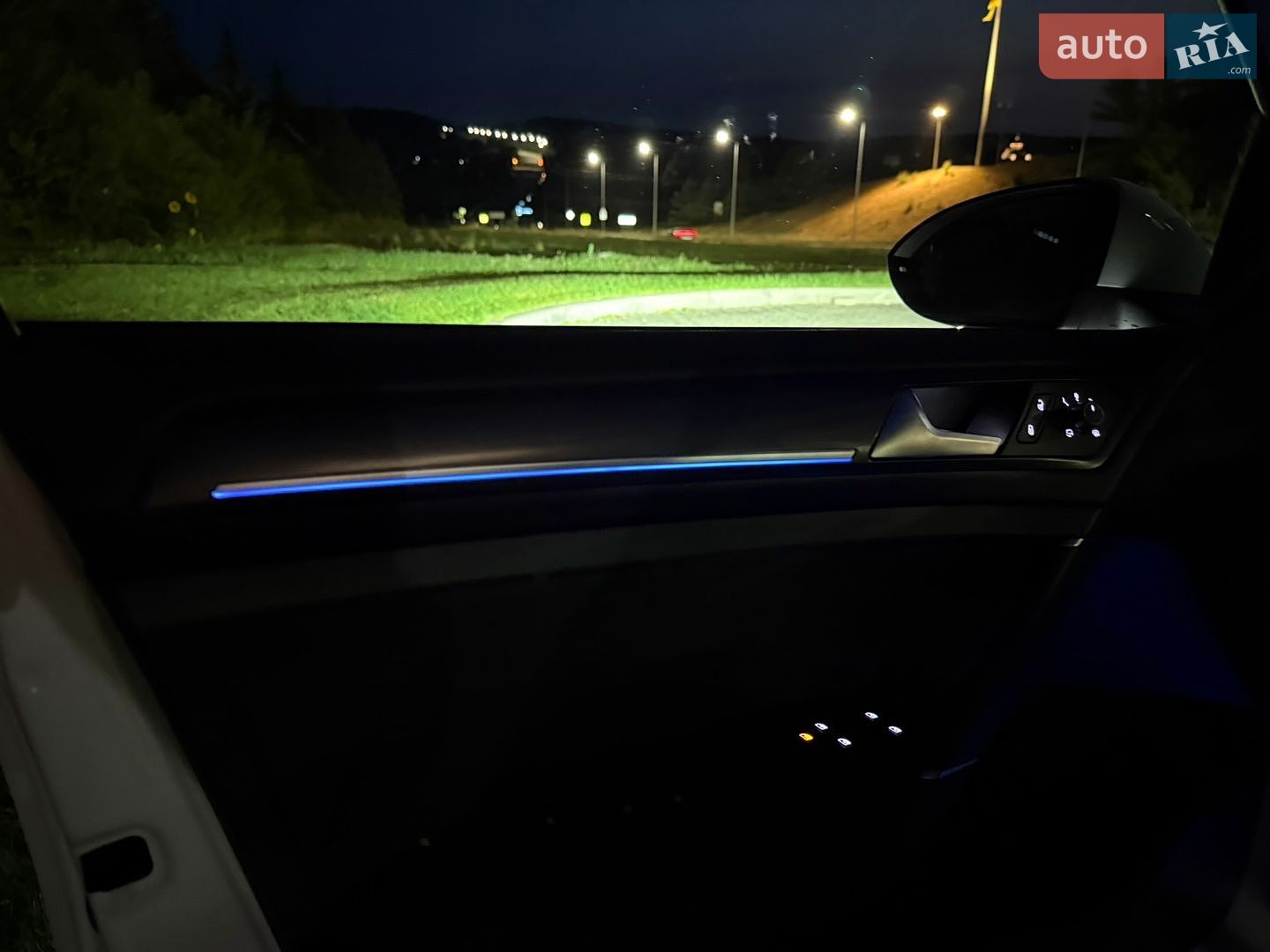 Volkswagen e-Golf 2018 VIN WVWZZZAUZJ8910428 фото оголошення 67 з 70
