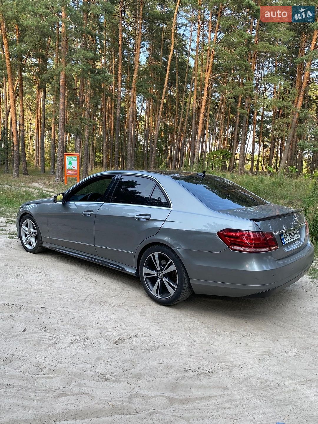 Mercedes-Benz E-Class 2011 VIN WDDHF5KB3CA570687 фото оголошення 3 з 13