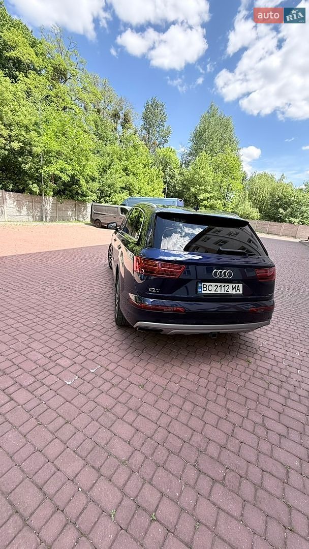 Audi Q7 2019 VIN WA1LAAF7XKD034120 фото оголошення 18 з 43