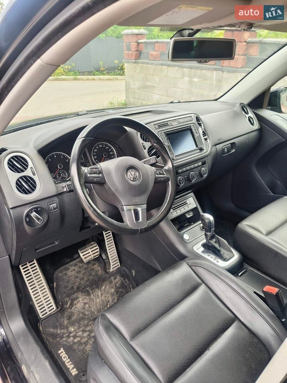 Volkswagen Tiguan 2017 VIN WVGNV7AX7HK039336 фото оголошення 16 з 26
