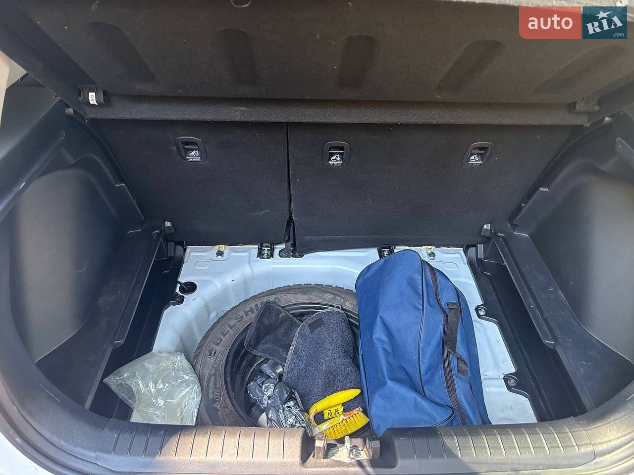 Hyundai Venue 2019 VIN KMHRC8A31LU019087 фото оголошення 19 з 21