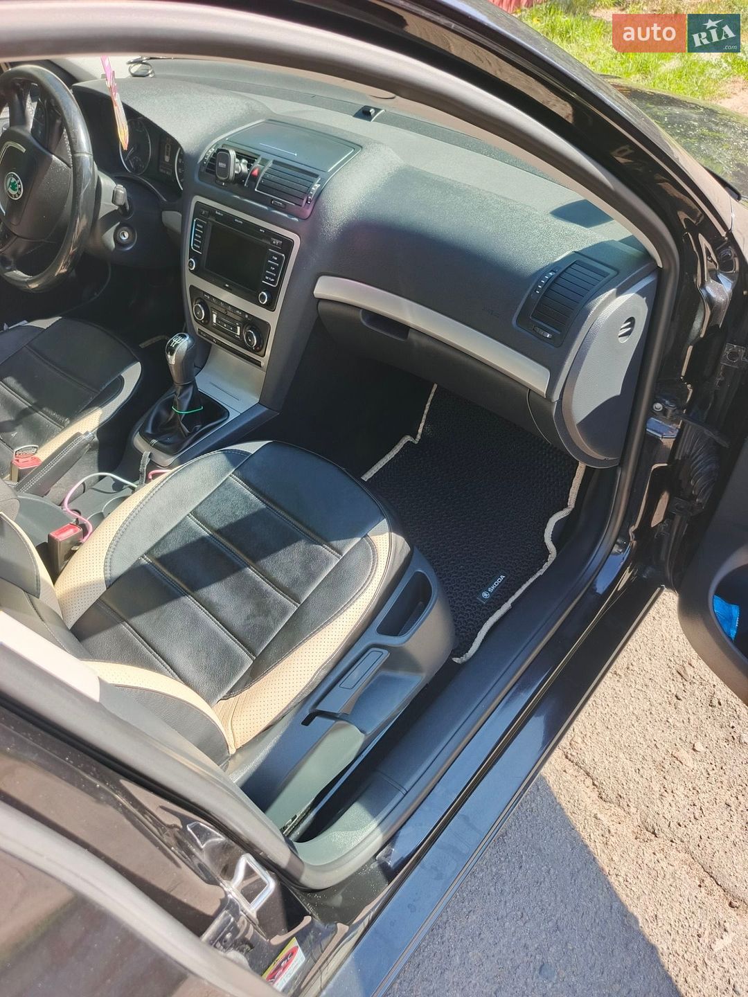 Skoda Octavia 2011 VIN TMBGT61ZXC2126493 фото оголошення 17 з 20