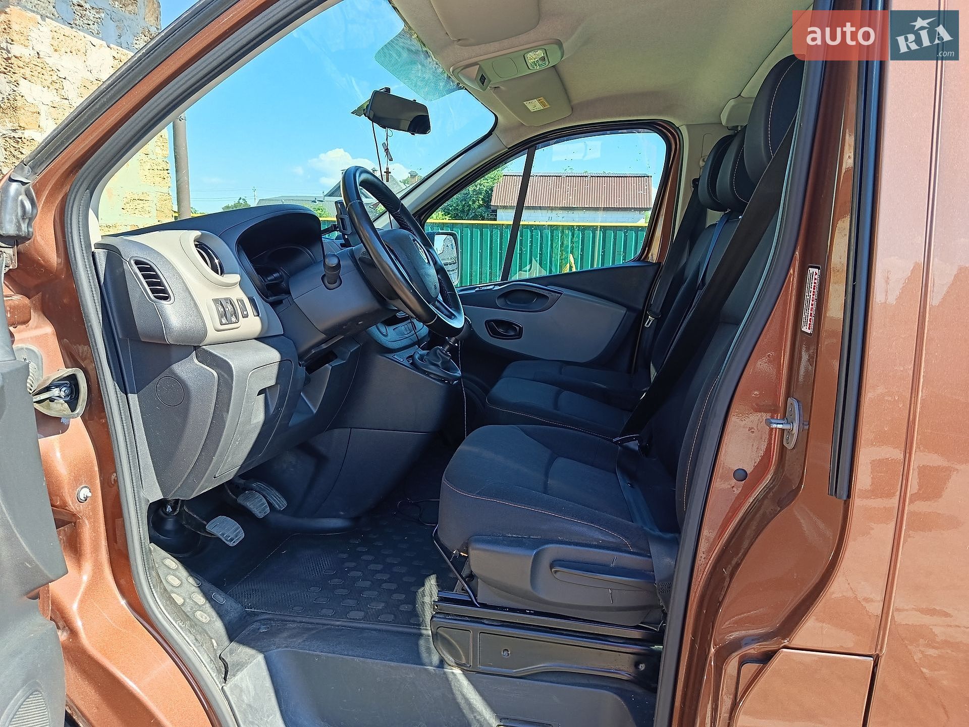 Renault Trafic 2017 VIN VF1JL000157156234 фото оголошення 4 з 13
