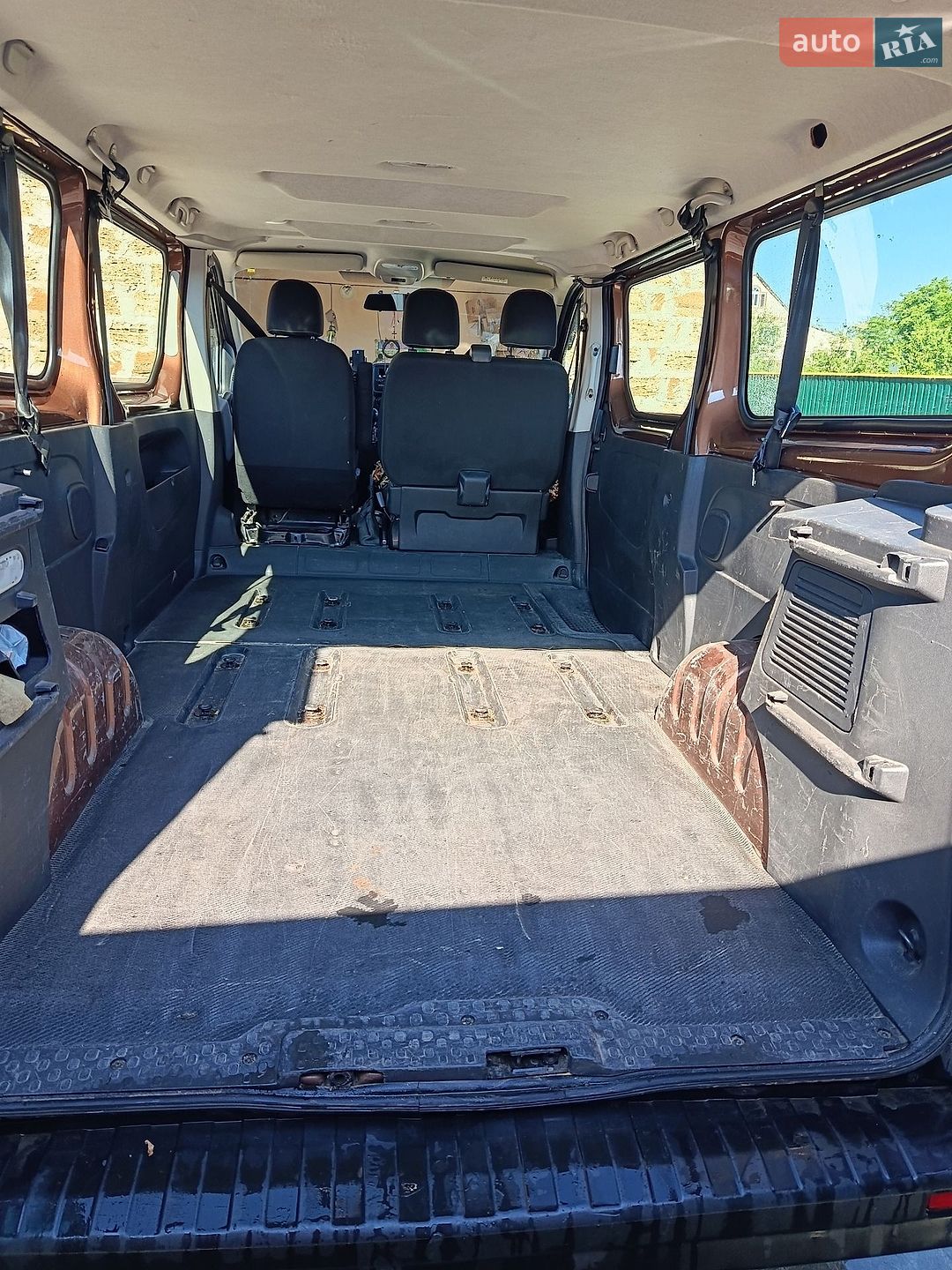 Renault Trafic 2017 VIN VF1JL000157156234 фото оголошення 3 з 13