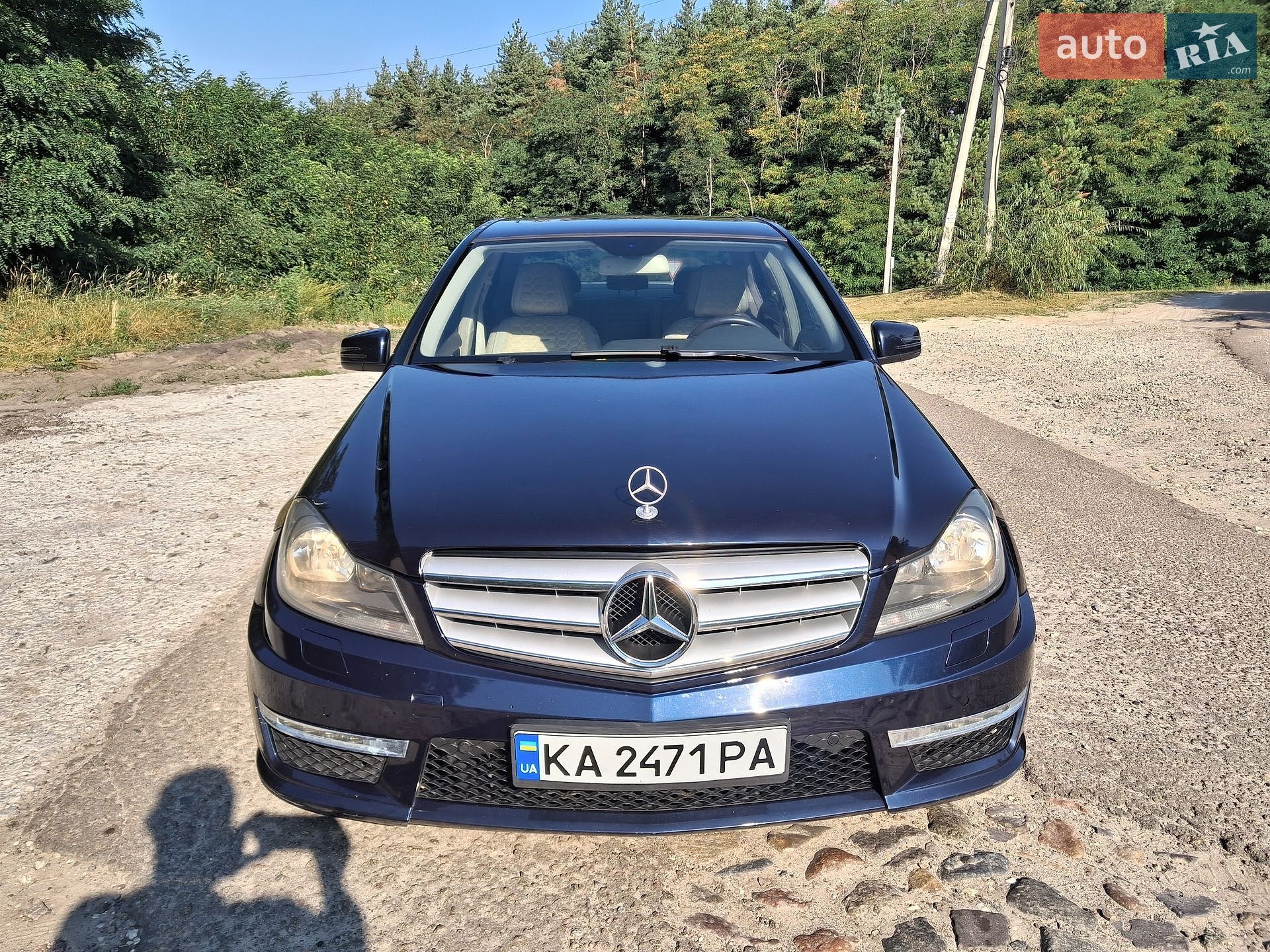 Mercedes-Benz C-Class 2012 VIN WDDGF8BB8CA695309 фото оголошення 4 з 11