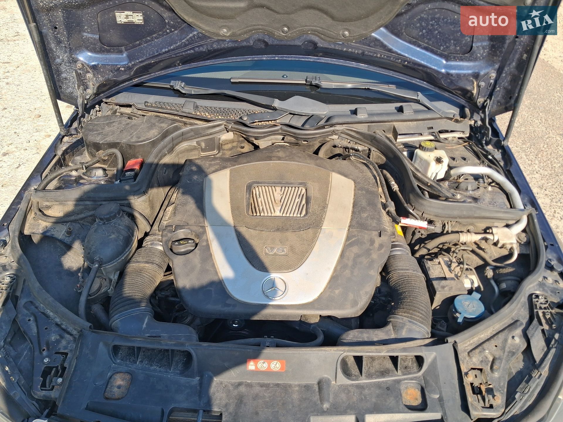 Mercedes-Benz C-Class 2012 VIN WDDGF8BB8CA695309 фото оголошення 6 з 11