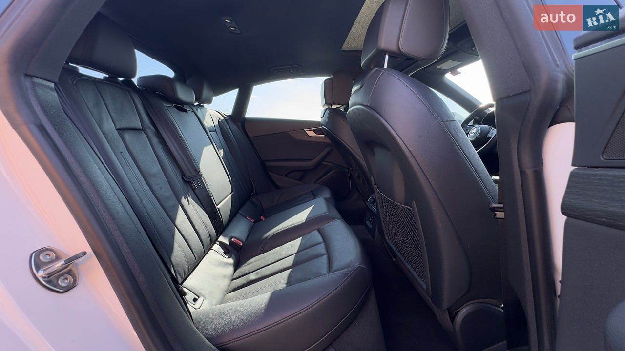 Audi A5 2018 VIN WAUANCF5XJA120360 фото оголошення 12 з 32