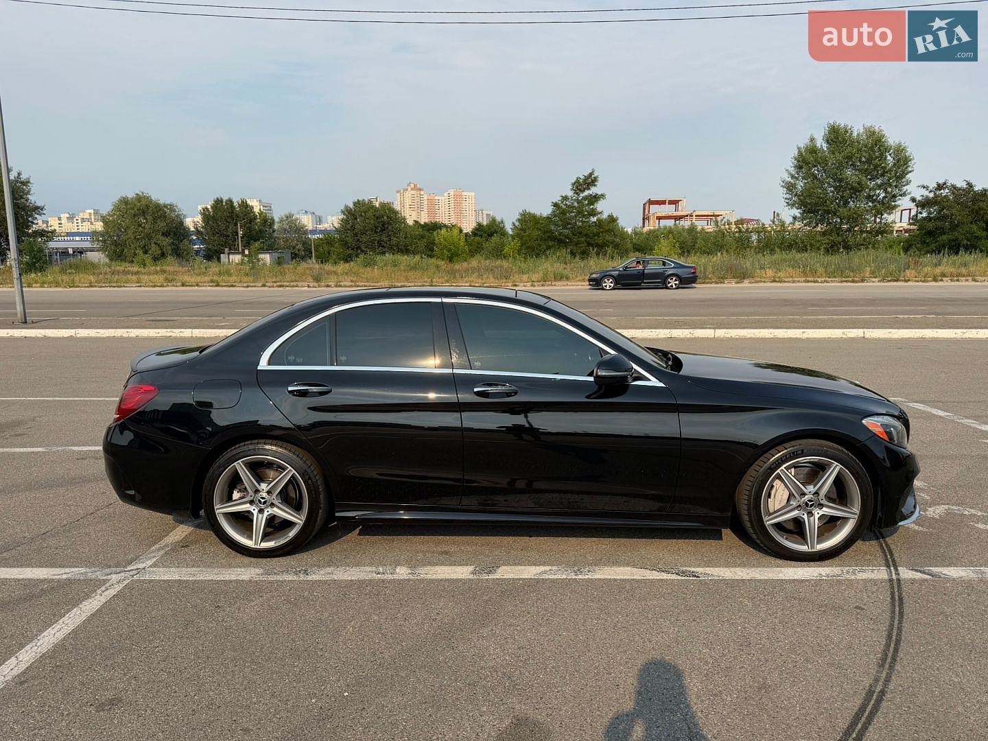 Mercedes-Benz C-Class 2017 VIN 55SWF4KB1HU214053 фото оголошення 4 з 17