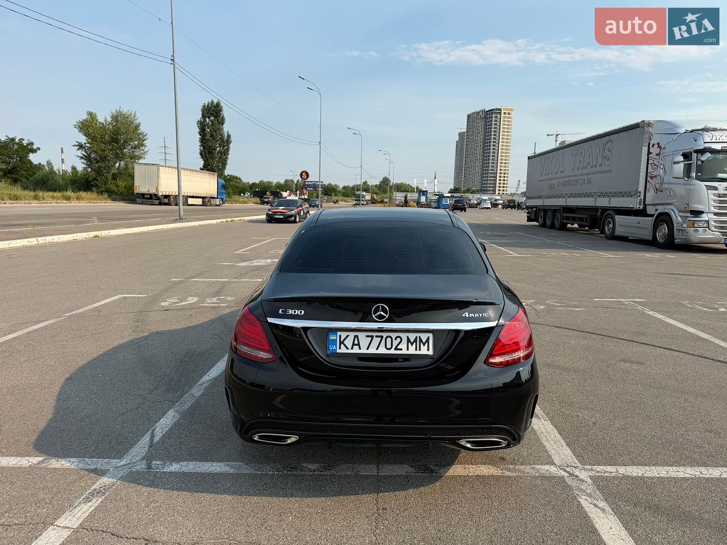 Mercedes-Benz C-Class 2017 VIN 55SWF4KB1HU214053 фото оголошення 5 з 17