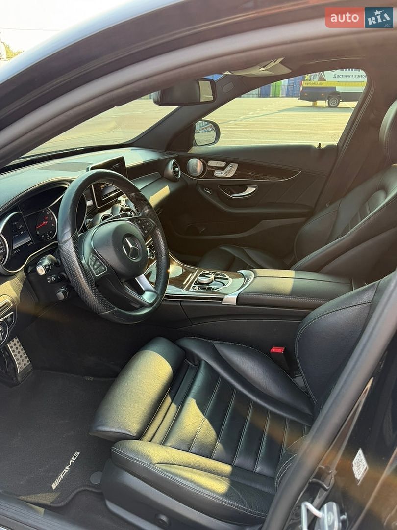 Mercedes-Benz C-Class 2017 VIN 55SWF4KB1HU214053 фото оголошення 10 з 17