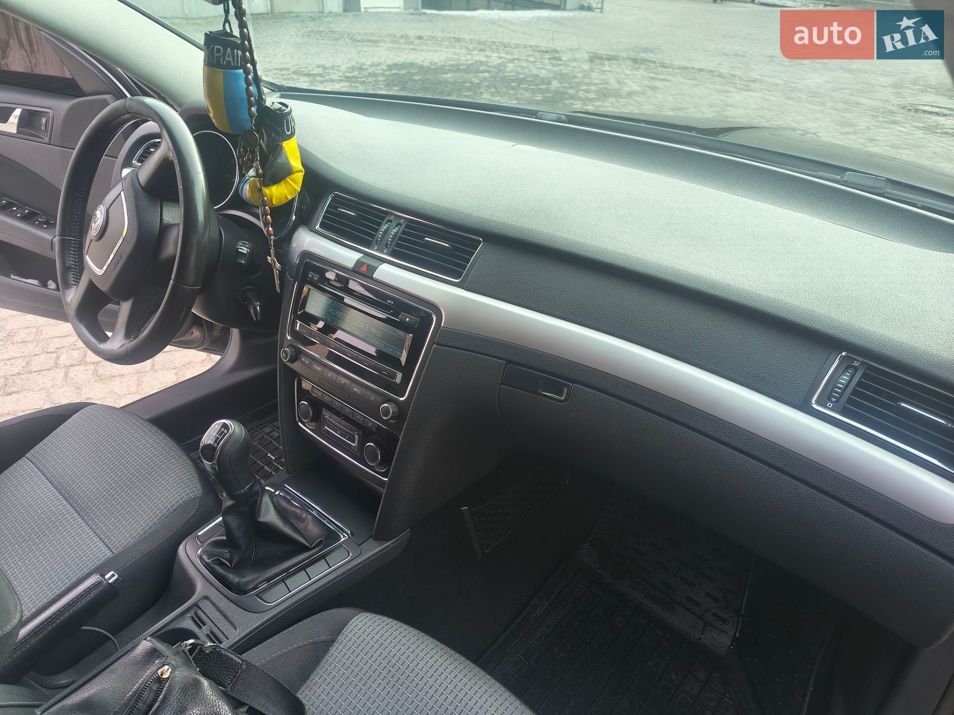 Skoda Superb 2012 VIN TMBAB43T7CB301045 фото оголошення 6 з 33