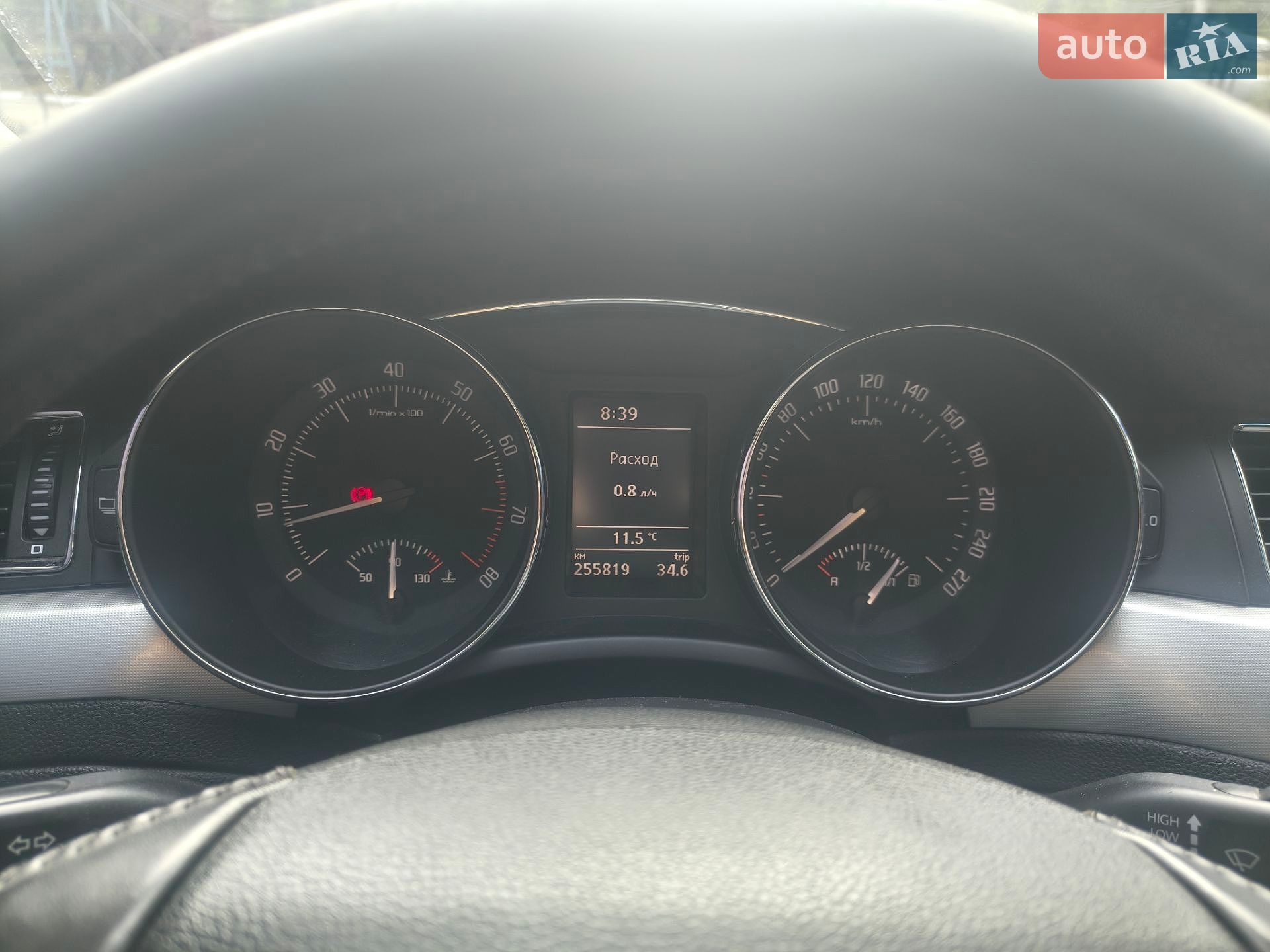 Skoda Superb 2012 VIN TMBAB43T7CB301045 фото оголошення 19 з 33