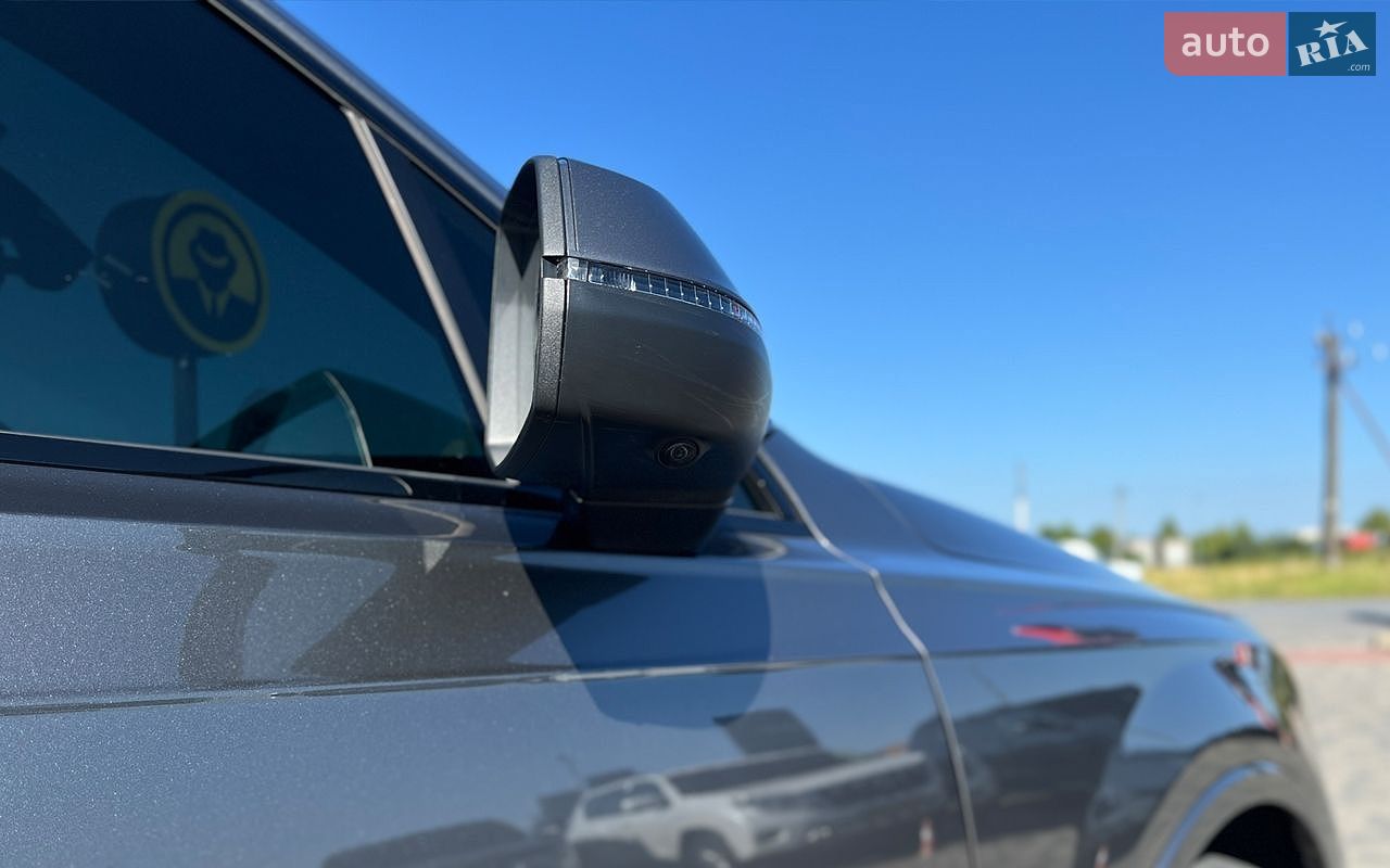 Audi Q7 2023 VIN WA1LXBF73PD020765 фото оголошення 9 з 30