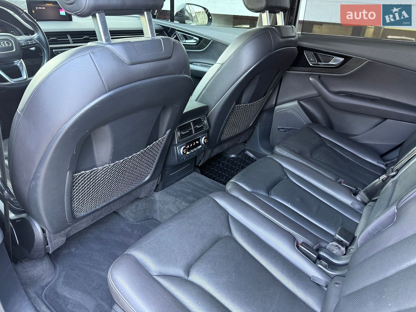 Audi Q7 2016 VIN WA1VAAF74HD018948 фото оголошення 9 з 28