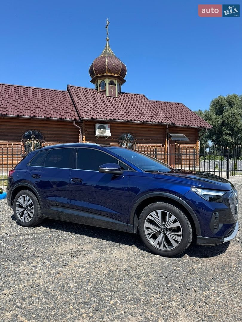 Audi Q4 e-tron 2021 VIN WAUZZZFZZNP001962 фото оголошення 2 з 12