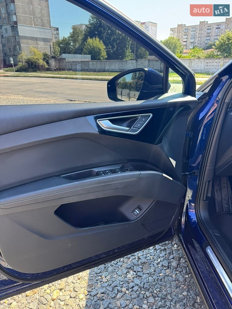 Audi Q4 e-tron 2021 VIN WAUZZZFZZNP001962 фото оголошення 7 з 12