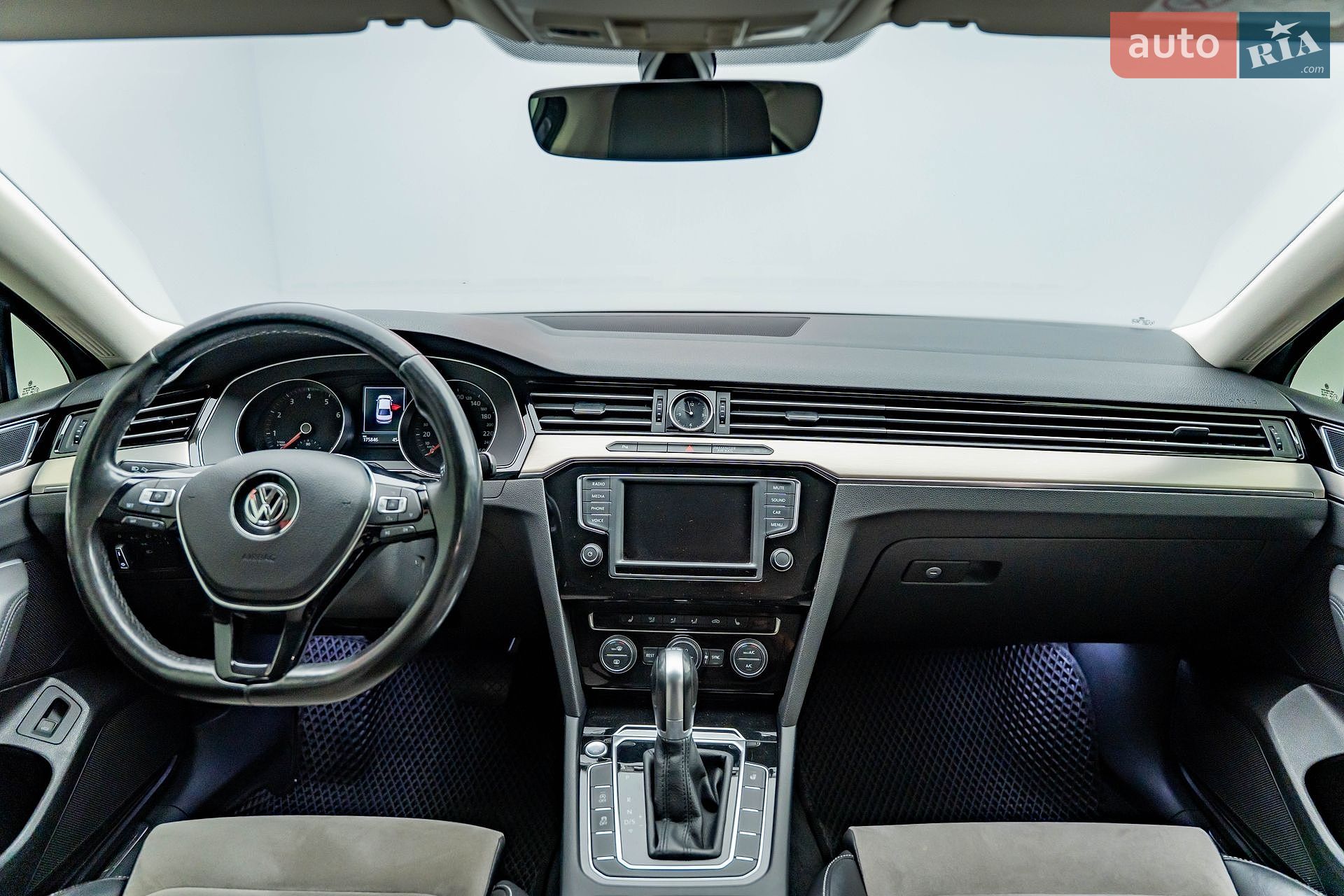 Volkswagen Passat 2016 VIN WVWZZZ3CZHE017222 фото оголошення 10 з 22